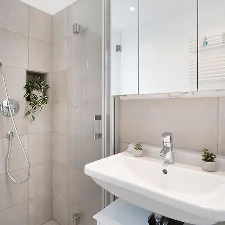 Schuetzenstrasse 15 Sailors Gallery * Grömitz