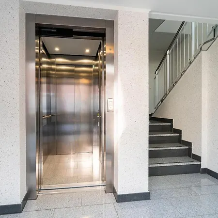 Schuetzenstrasse 15 Sailors Gallery