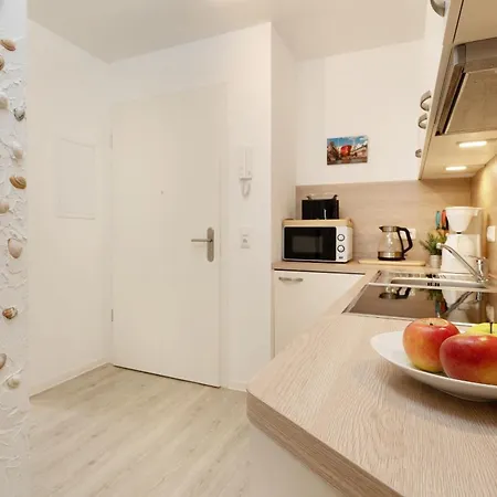 Schuetzenstrasse 15 Sailors Gallery Grömitz