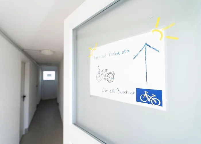 Schuetzenstrasse 15 Sailors Gallery *