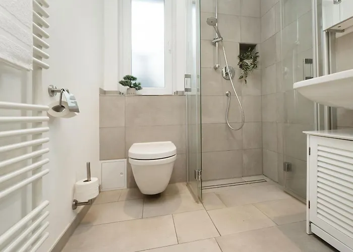 Schuetzenstrasse 15 Sailors Gallery