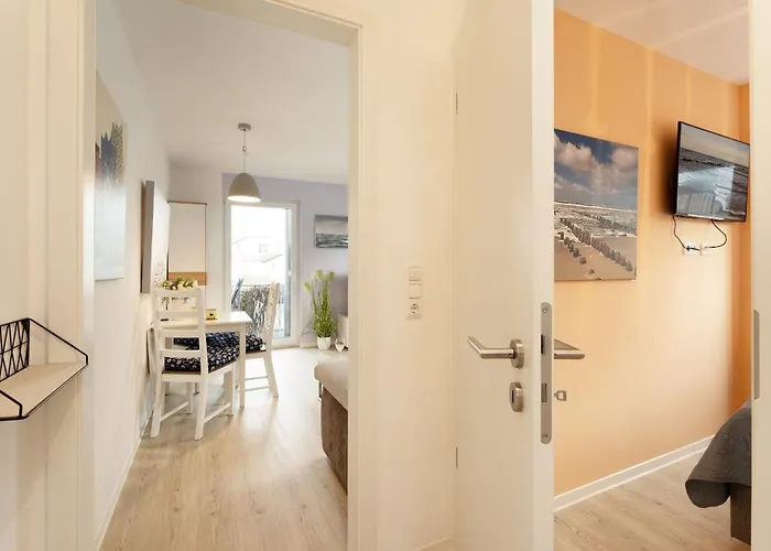 Schuetzenstrasse 15 Sailors Gallery