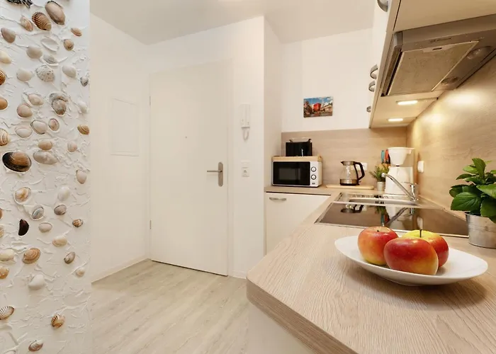 Schuetzenstrasse 15 Sailors Gallery Grömitz