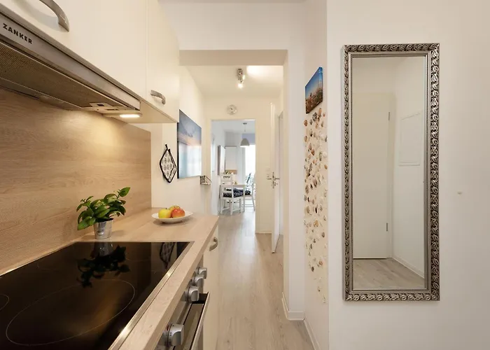 Schuetzenstrasse 15 Sailors Gallery Grömitz